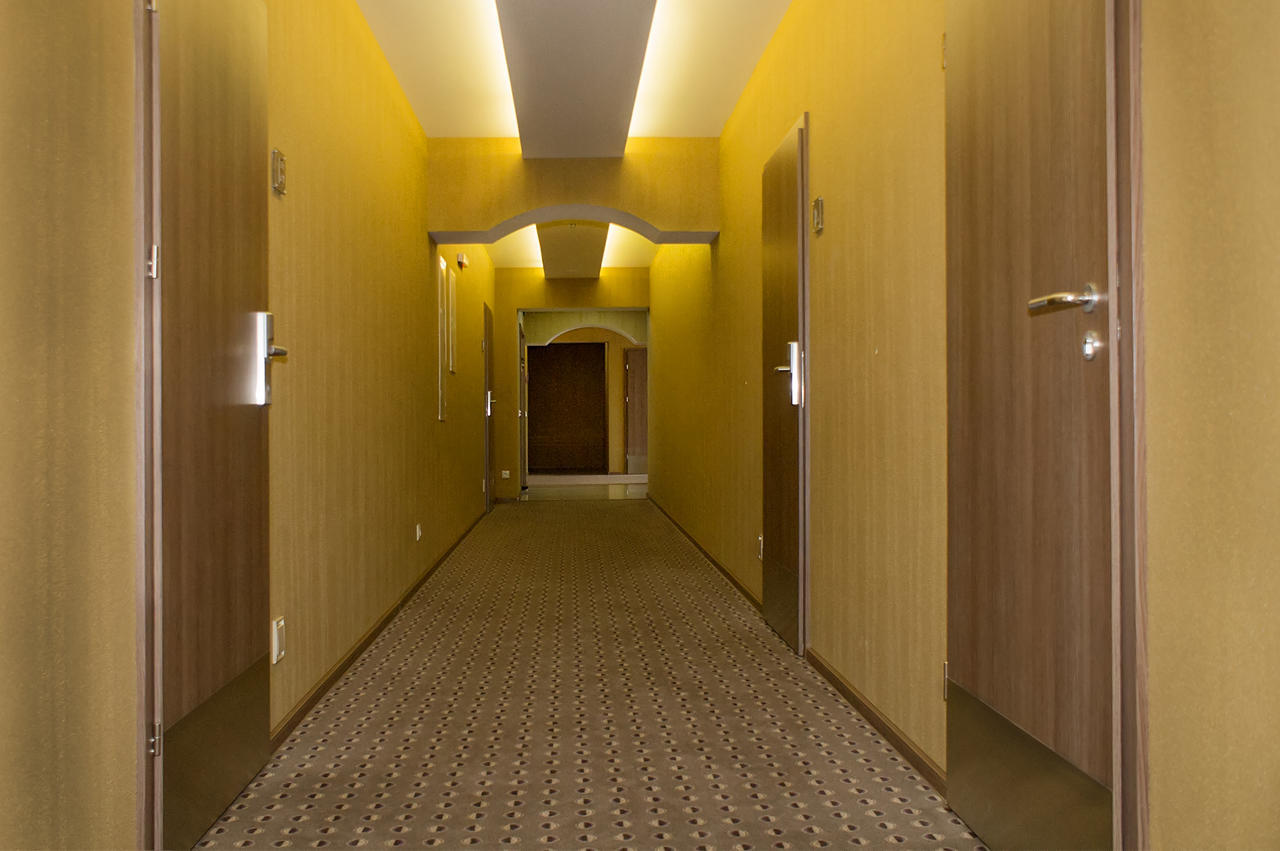 Kolobok Hotel Kniahynynok Buitenkant foto